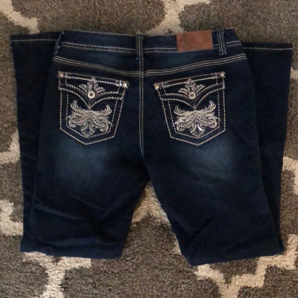Ariya Jeans